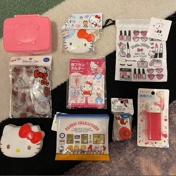 🎀 9pc Sanrio Hello Kitty Travel Accessories Bundle (HK1) - Picture 2 of 7